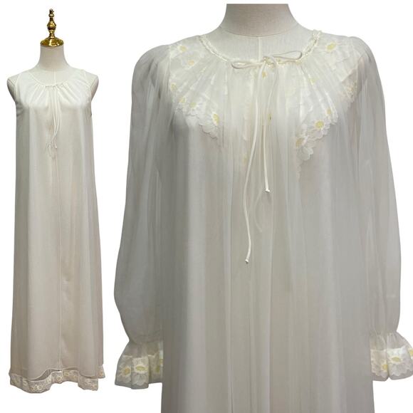 Vintage 60s Miss Elaine White Nylon Chiffon Daisy Lace Maxi Peignoir Set Size S - Picture 1 of 12